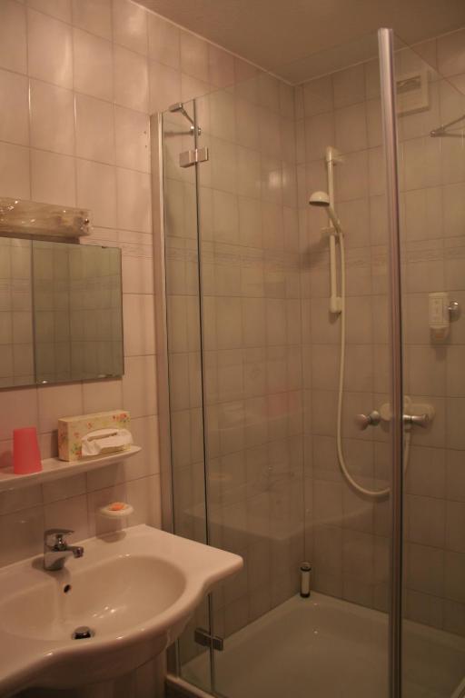 Tiptop Hotel Garni Pfauen Endingen am Kaiserstuhl Room photo